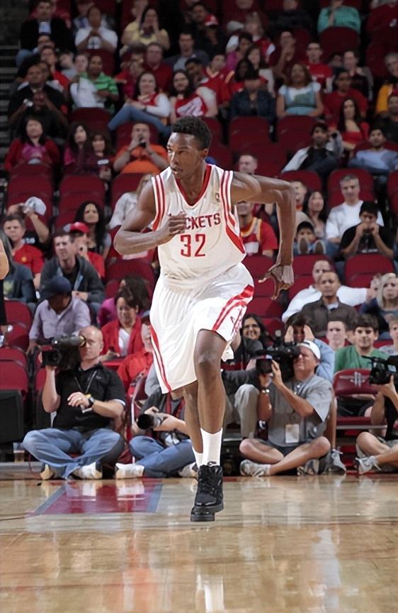 将“史上最差榜眼秀”坐实 塔比特究竟有多水？